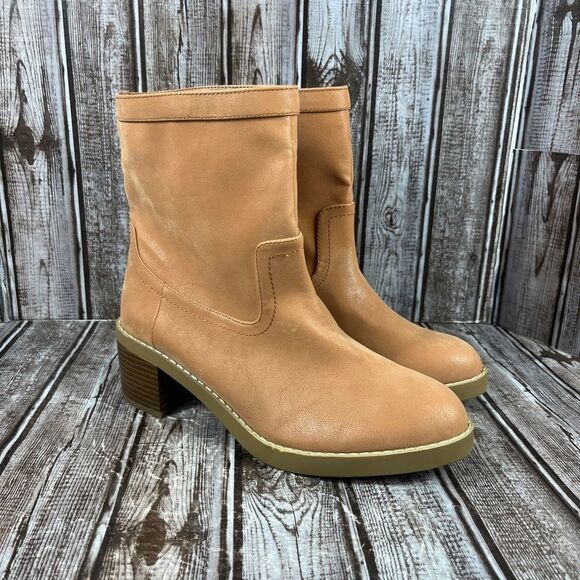 Loft High Ankle Boots Booties Beige Faux Suede Pull On Boots Women’s 8 - Picture 1 of 11